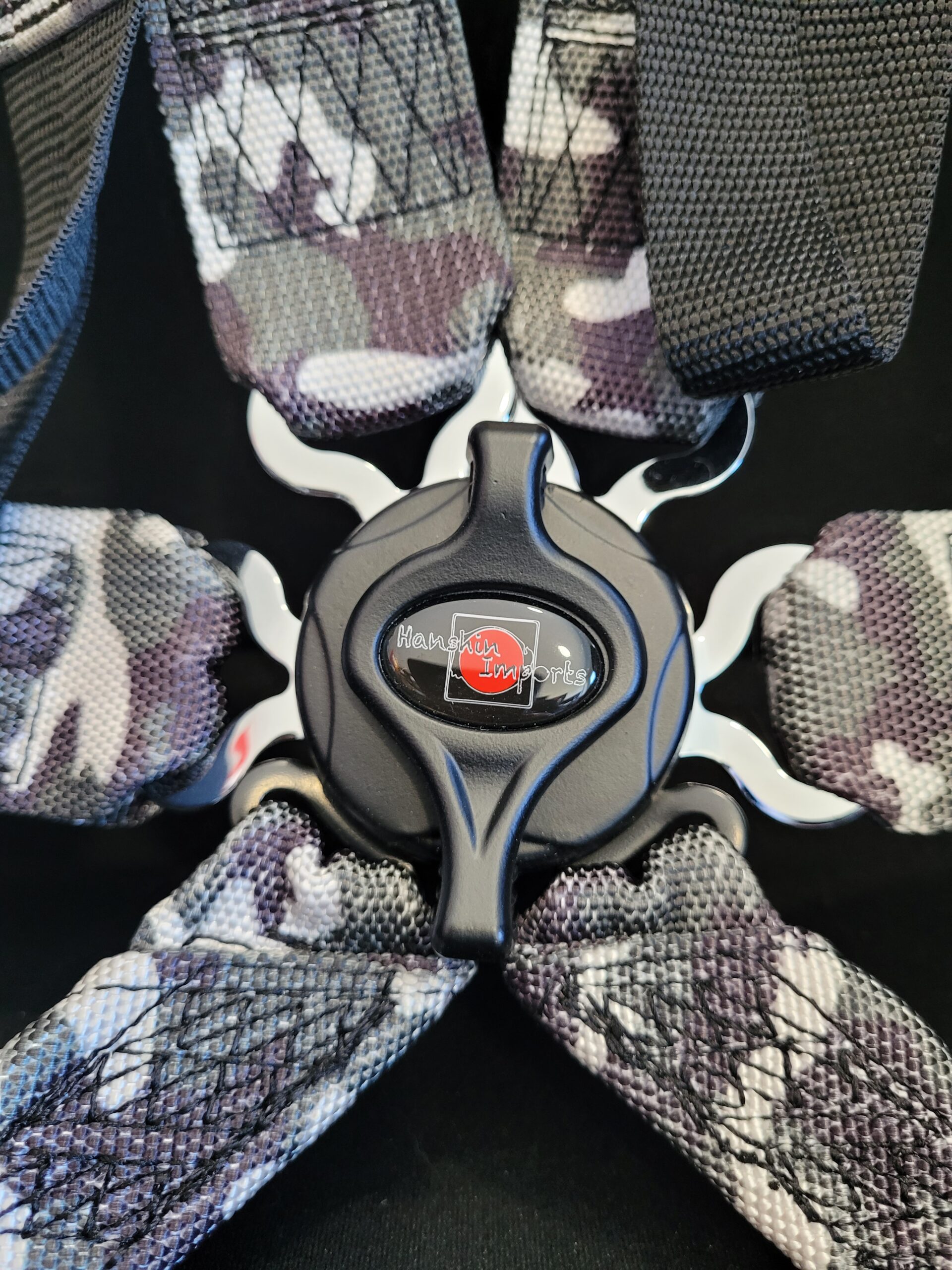 Hanshin-Imports V2 CAMO 6 Point 2''2'' HANS® Racing harness FIA 8853-2016 - Image 3